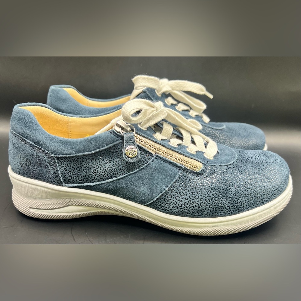 Fidelio-Women’s Multistretch Mitzy - Euro‎ Size:5-1/2, US:8, Marine Kobe (Blue)